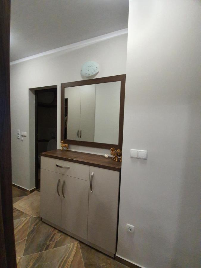 Vip Apartment & Parking Sofia Esterno foto